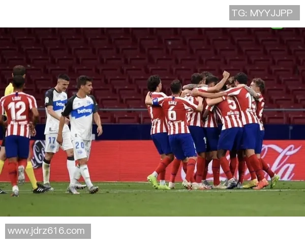 上海足球队强势领跑联赛积分榜82分领先对手展现夺冠实力