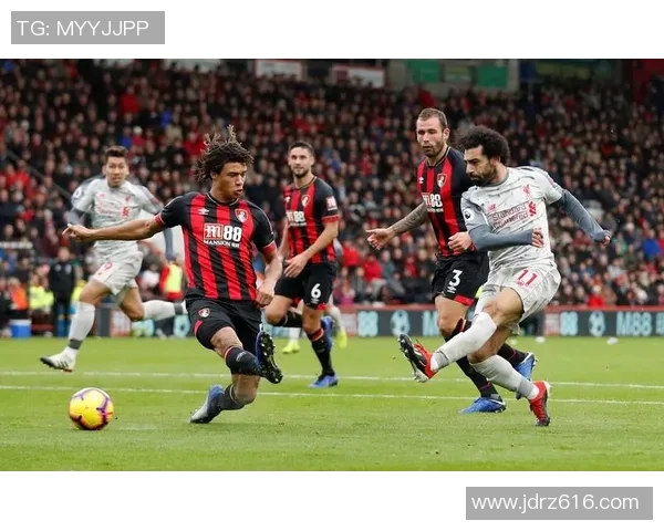 足球反噬效应探讨:当激情与理智交锋时的运动心理与社会影响 足球反噬效应探讨:当激情与理智交锋时的运动心理与社会影响